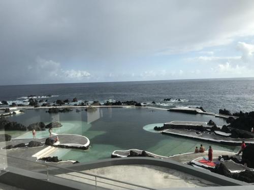 Porto-Moniz-Pools-1-scaled